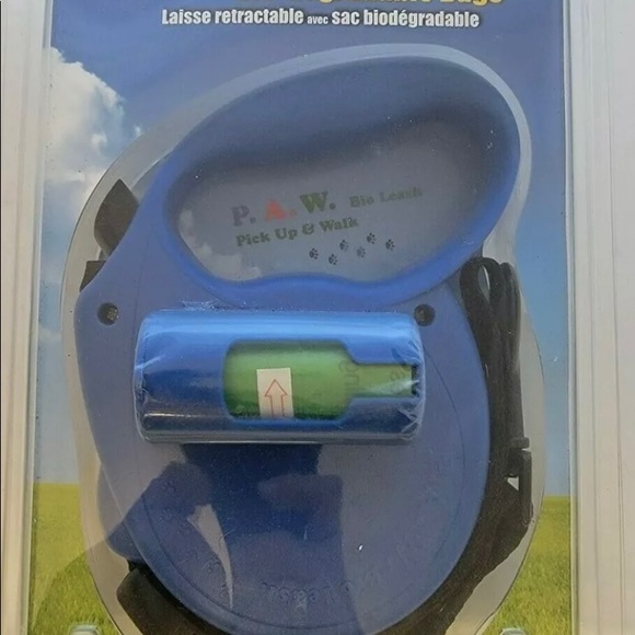 P.A.W. Bio Retractable Leash with Green Pick-up Bags (COPY) - Picture 2 of 3